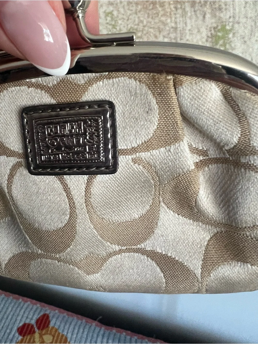 Coach Mini Poppy Signature Small Kiss-Lock Purse